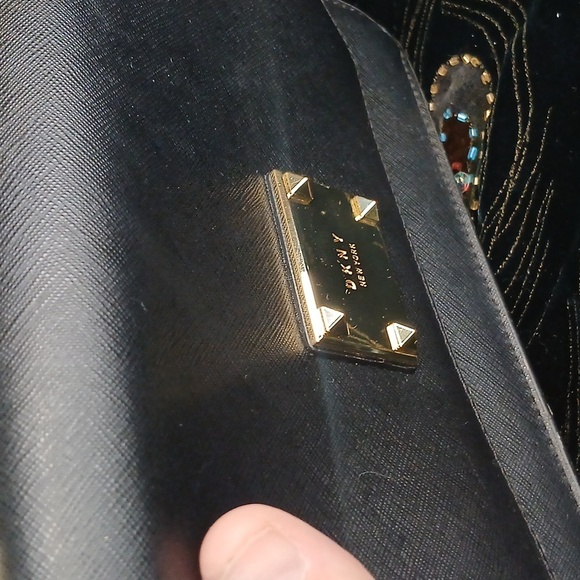 DKNY Black Crossbody Bag with Gold Hardware - Picture 5 of 17